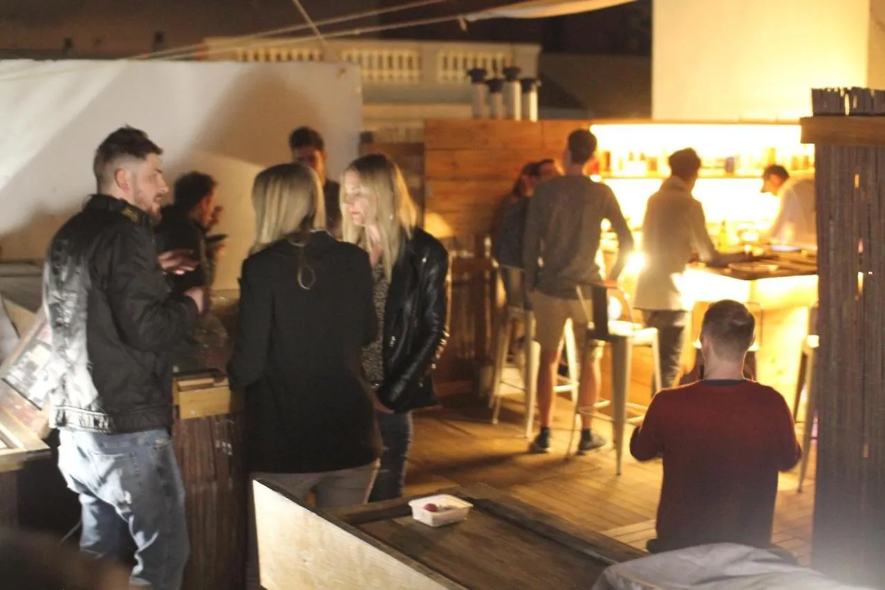 Columbus Rooftop Hostel Лас-Пальмас-де-Гран-Канария 0*,
